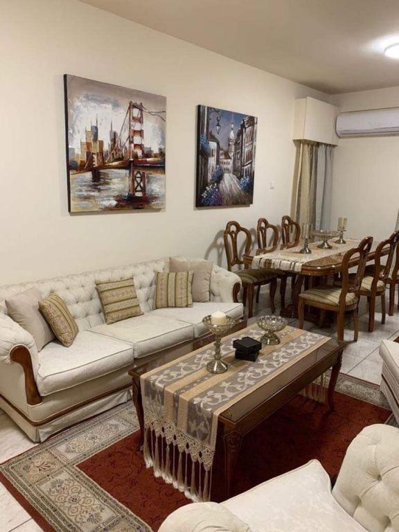 Tony’s Boutique Apartment Larnaca Extérieur photo