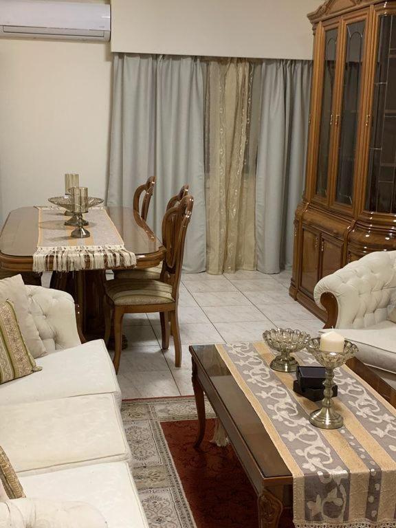 Tony’s Boutique Apartment Larnaca Extérieur photo