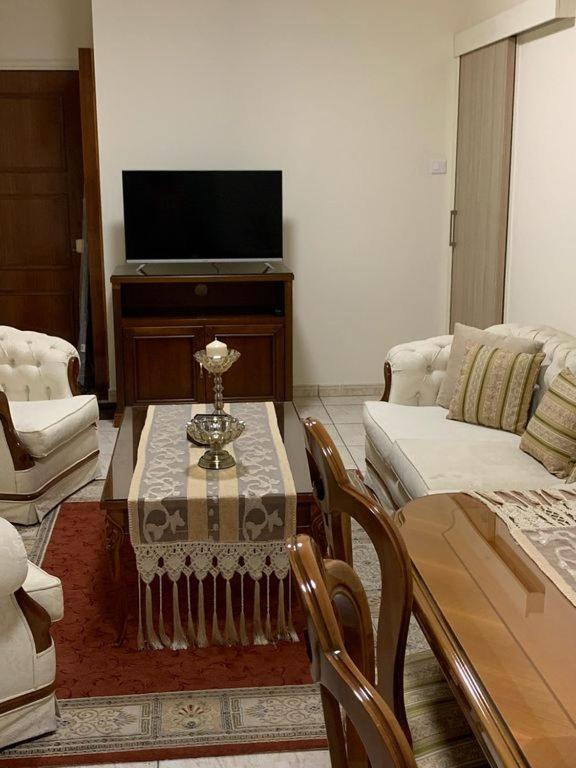 Tony’s Boutique Apartment Larnaca Extérieur photo